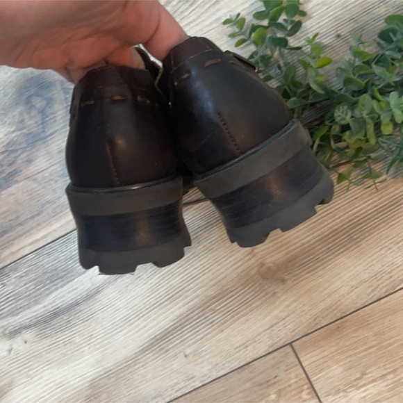 MIA-Rugged Wear Chunky Heel Lug-T-Strap Oiled Leather women’s shoes Sz 7 ❤️ - Picture 3 of 7